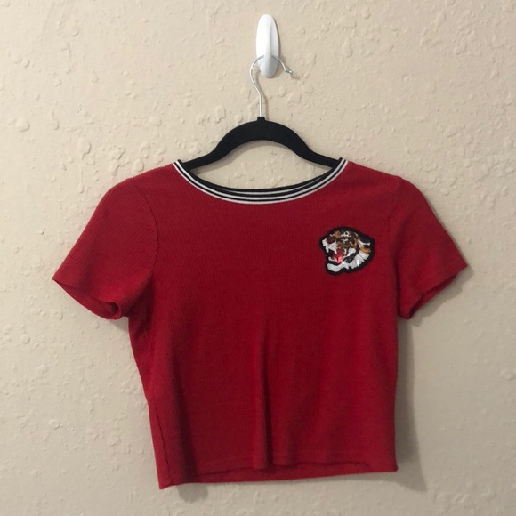 Red Cropped Tee with Tiger Sequin Patch - Picture 1 of 4